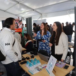 Feira de emprego 25